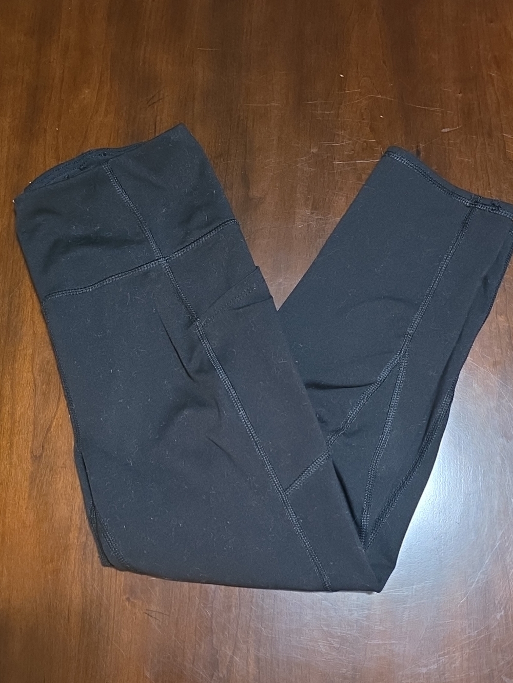 Jessica Simpson Black High-Waist Performance Capri Leggings